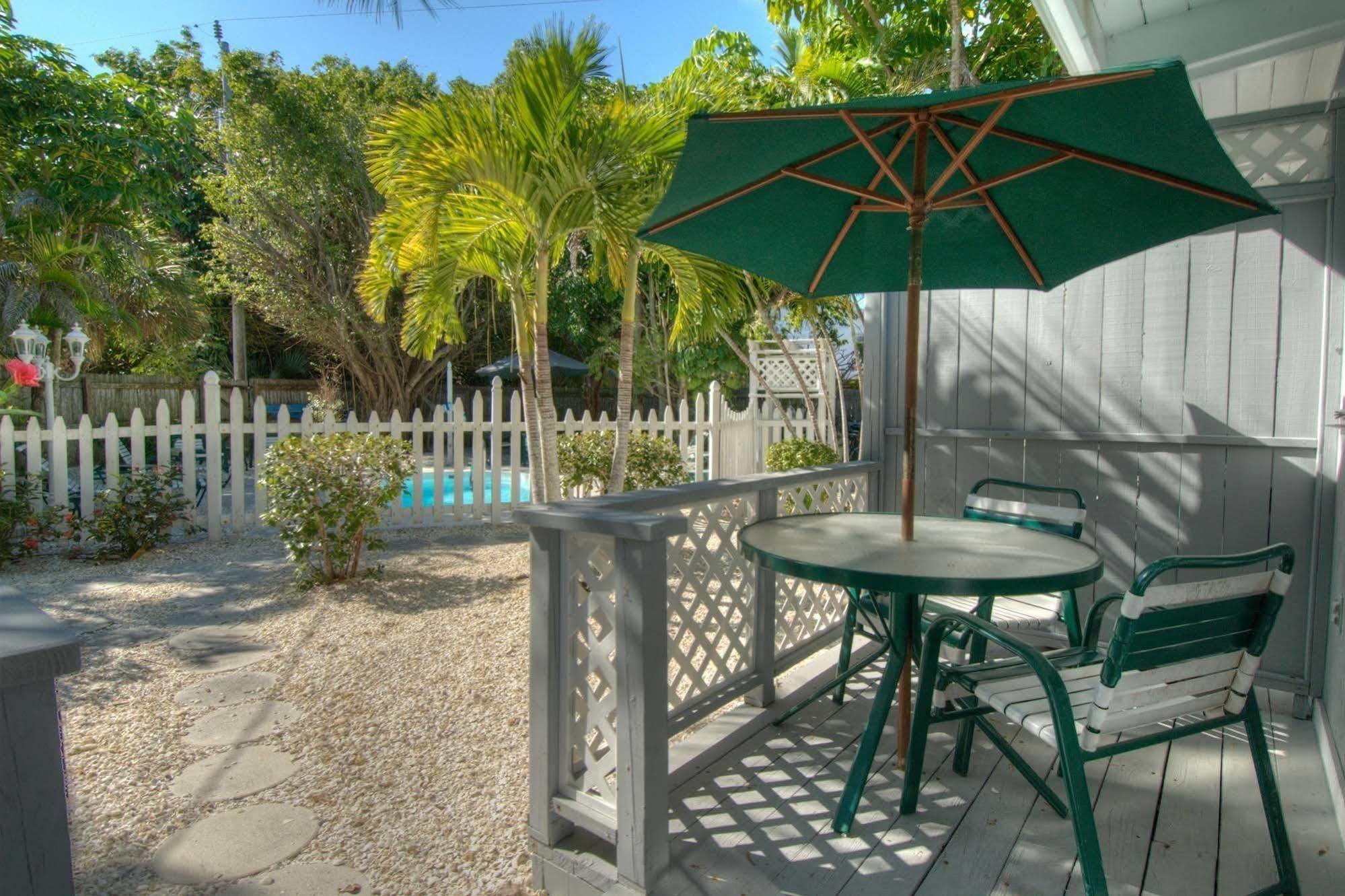 Seahorse Cottages - Adults Only 새니벨 외부 사진